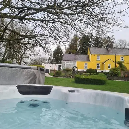 Sarahs At Pheasant Lane Apartment Raistin