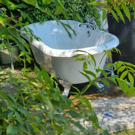 דירה Sarahs At Pheasant Lane Raistin