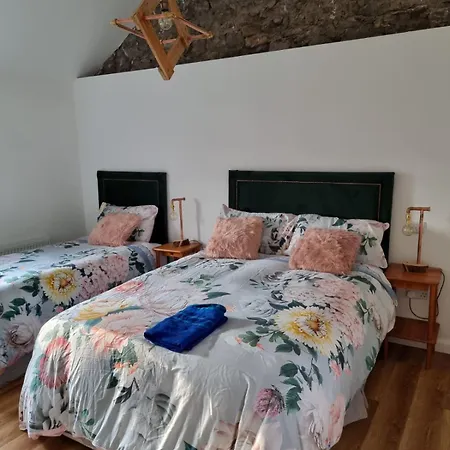 Sarahs At Pheasant Lane